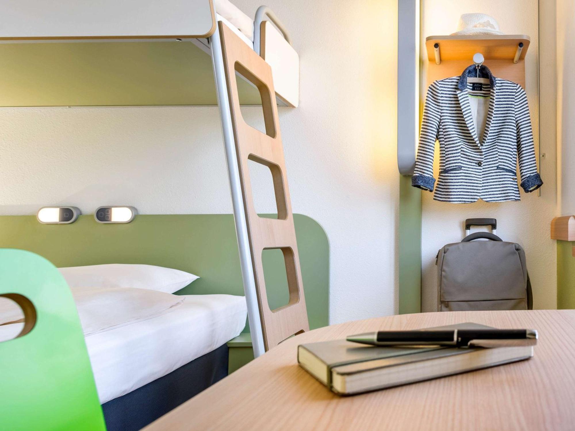 Ibis Budget Roye Roye  Bagian luar foto